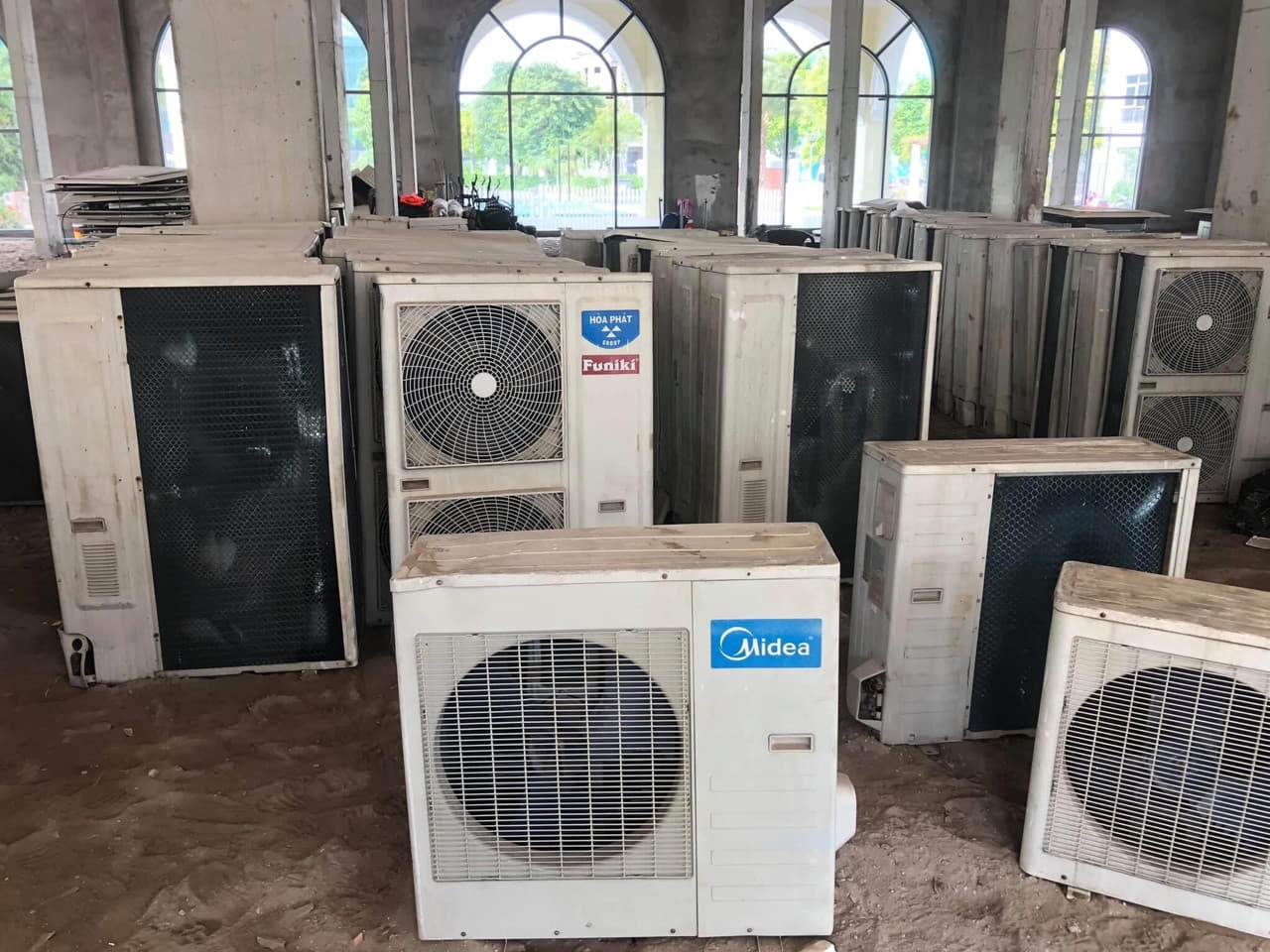 thu mua máy lạnh giá cao TP HCM