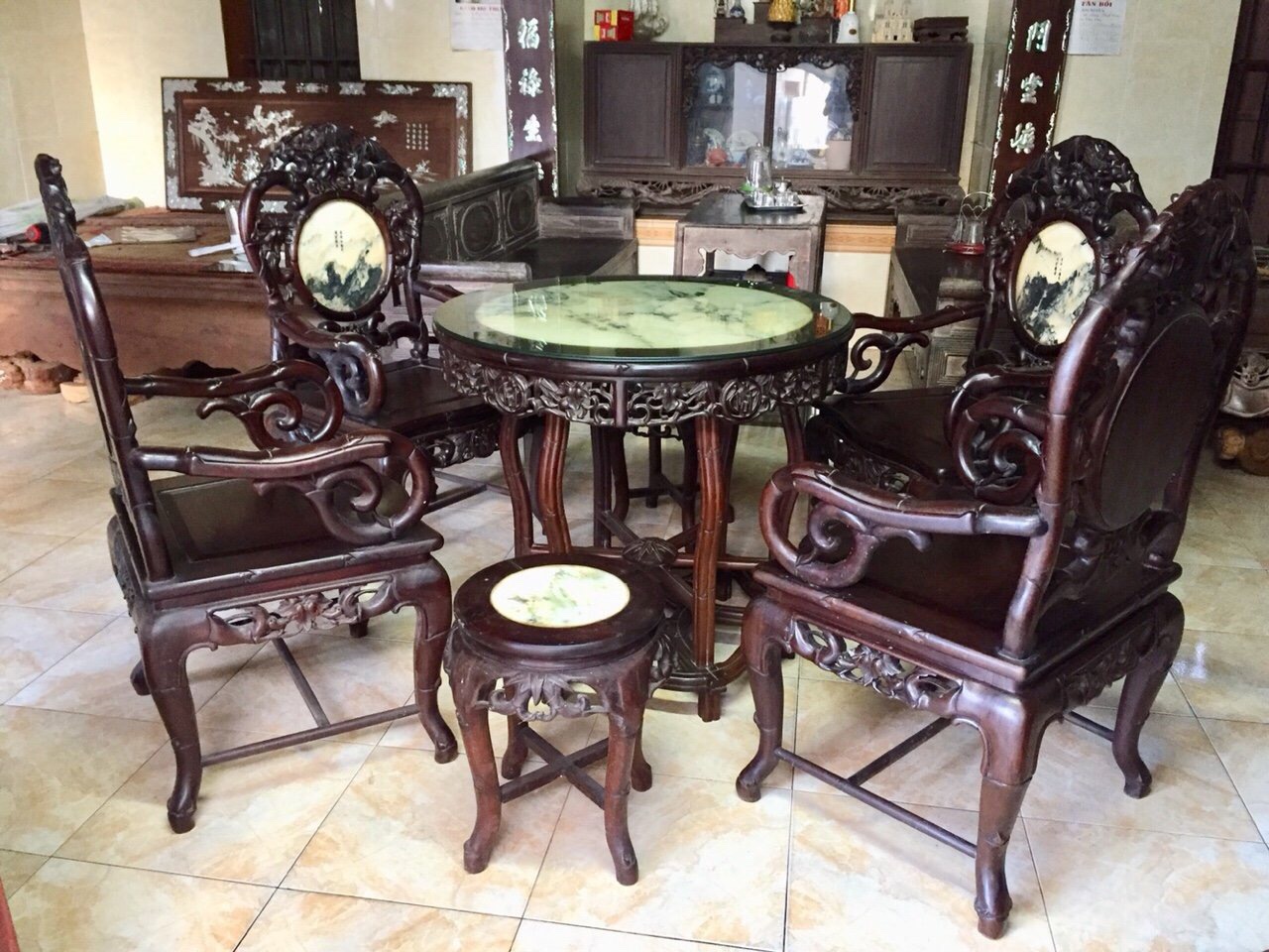 thu mua bàn ghế gỗ cũ tphcm