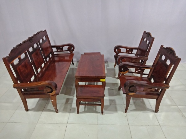 thu mua bàn ghế gỗ cũ tphcm