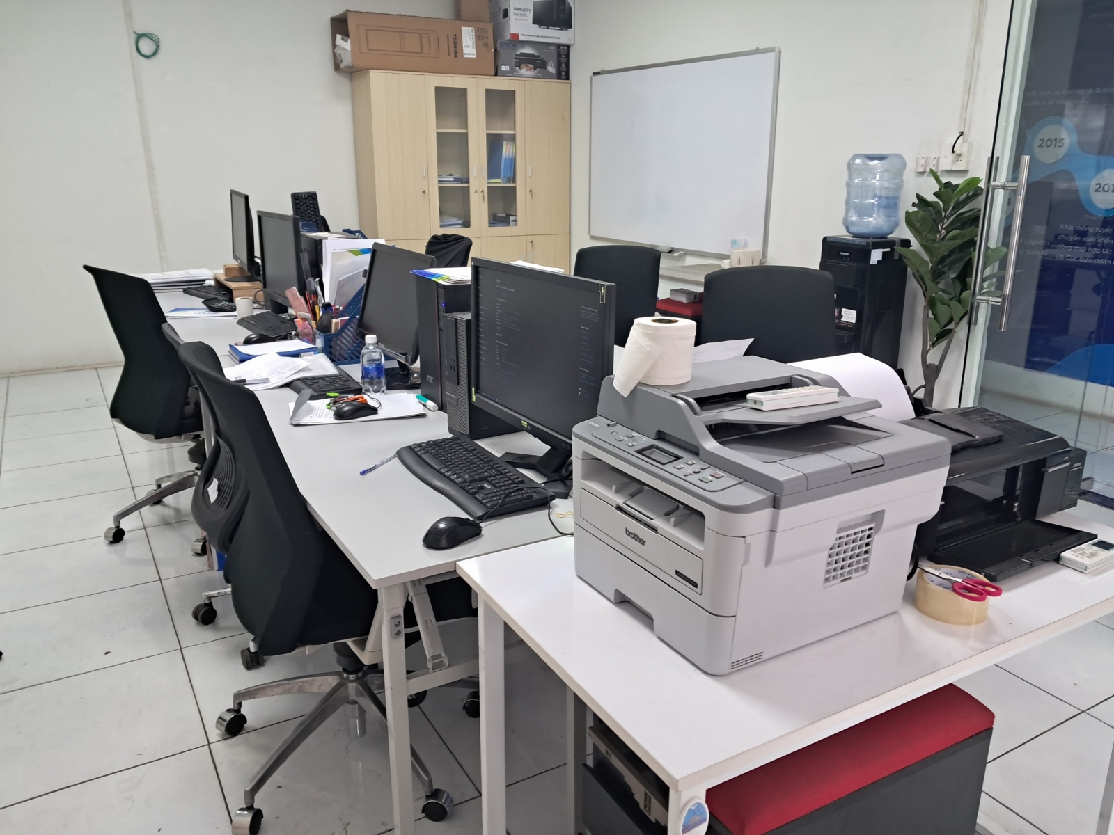 Thu mua thiết bị văn phòng