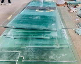 Thu mua kính cường lực giá cao, uy tín tại TPHCM